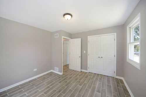 648 Ctr St, Waukegan IL 60085-3829 exterior