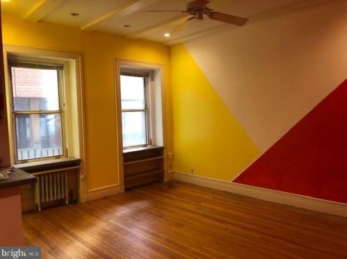 1734 P St, Washington DC 20036-1317 exterior