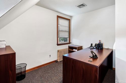 10 Franklin Ave, Edison NJ 08837-3321 exterior