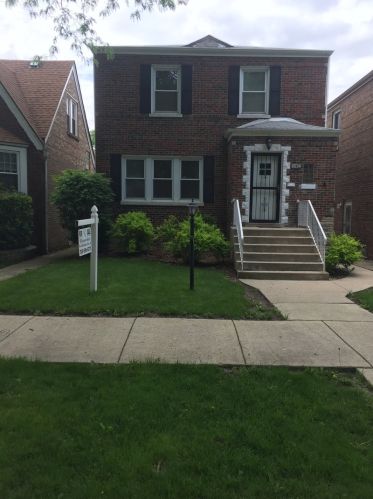 8034 Fairfield Ave, Chicago, IL 60652-2718