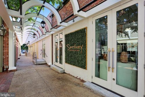 5804 Inman Park Cir, Rockville MD  20852-5485 exterior