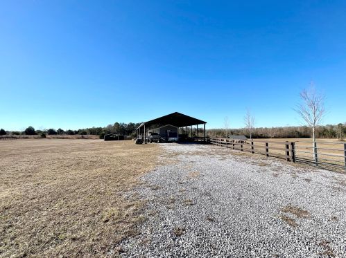 1069 Railroad Ave, Defuniak Springs FL  32433 exterior