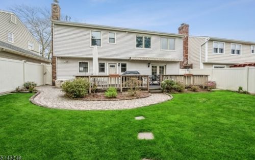 2087 Prospect Ave, Scotch Plains NJ 07076-1203 exterior