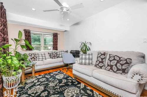 12 Prospect Dr, Huntington Station NY 11746-2920 exterior