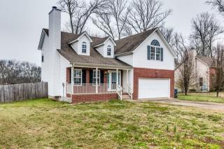 210 Bankside Dr, Smyrna, TN 37167-6701
