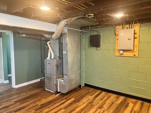 1414 Jefferson Hts Rd, Pittsburgh PA 15235-5220 exterior