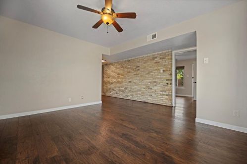 1802 Edgehill Dr, San Antonio TX 78209-2023 exterior