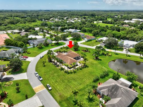 2601 Serenity Cir, Fort Pierce FL 34981-5048 exterior