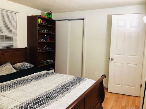 101 Hawkins St, Derby CT 06418-1508 exterior