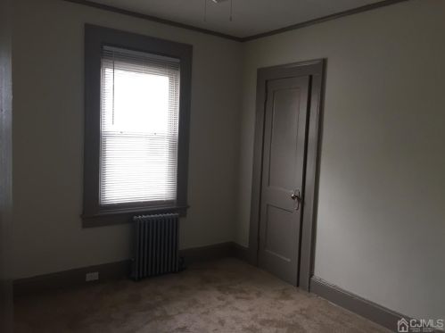 2 6th St, New Brunswick NJ 08901-3316 exterior