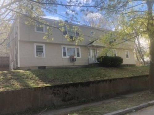 15 Fairfield St, Worcester MA 01602-3469 exterior