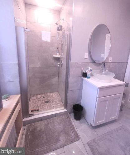 1124 Fillmore St, Philadelphia PA 19124-2927 exterior