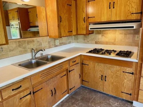 405 Monterey Ave, Capitola CA 95010-3617 exterior