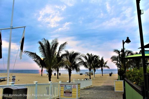 309 Hawthorne Ave, Point Pleasant Beach NJ 08742-2540 exterior