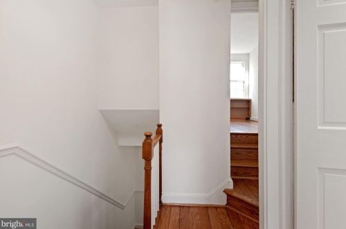 1030 31st St, Washington DC  20007-4405 exterior