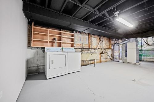 2335 92nd St, Chicago IL  60617-3841 exterior