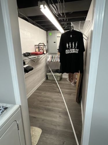 8585 Peebles Rd, Pittsburgh PA 15237-5722 exterior