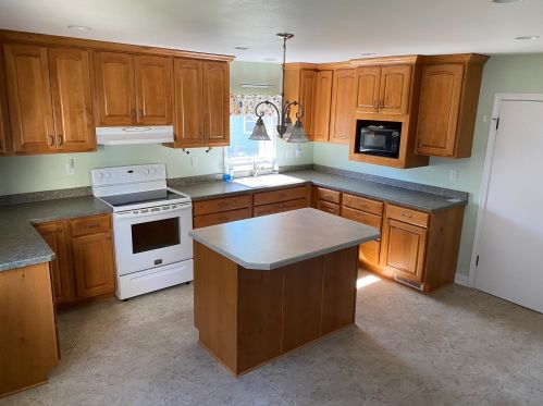 2609 66th St, Milwaukee WI  53213-1436 exterior