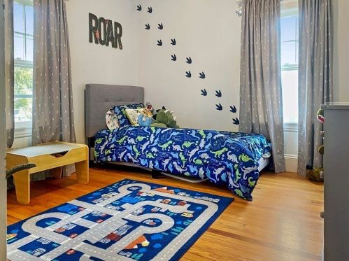 132 Maple Rd, Springfield MA 01106-3104 exterior