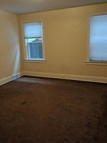 6366 Forward Ave, Pittsburgh PA 15217-2269 exterior