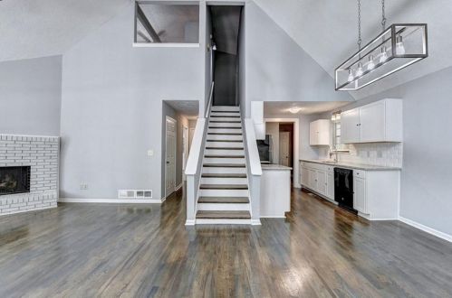 689 Lake Dr, Lithonia GA  30039-6683 exterior