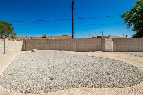 2925 42nd Ave, Phoenix AZ  85019-4323 exterior