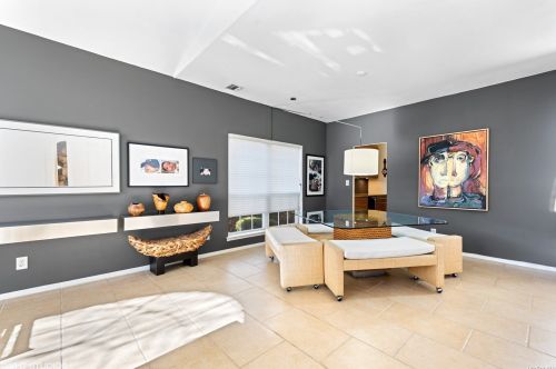 30 Windwatch Dr, Hauppauge NY 11788-3348 exterior