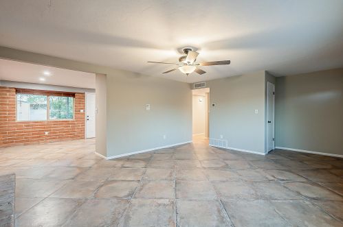 5616 Lee St, Tucson AZ  85712-4208 exterior