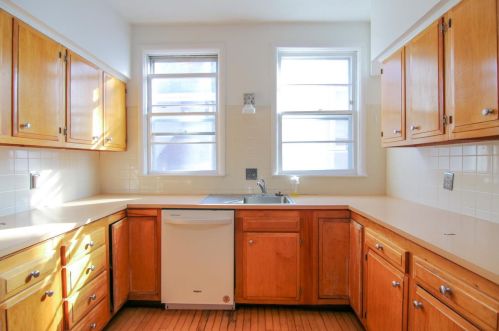 1024 Sherman Ave, Madison WI  53704-4233 exterior