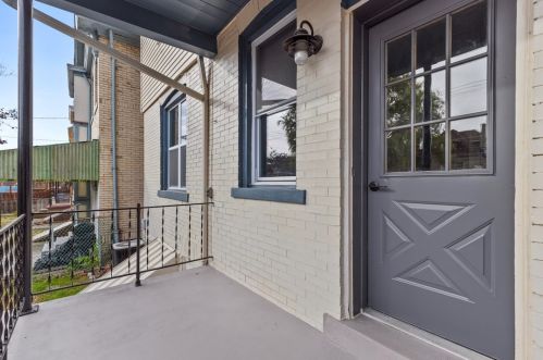 1624 Jancey St, Pittsburgh PA  15206-1327 exterior