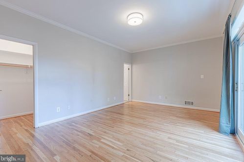 1515 Highwood Dr, Mc Lean VA  22101-5800 exterior