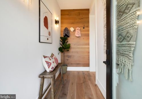 4215 16th St, Washington DC  20011-7005 exterior