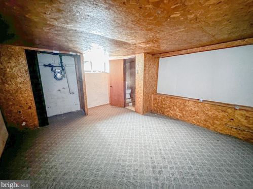 2537 Carlisle St, Philadelphia PA 19132-4012 exterior