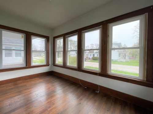 904 Hickory St, Waukegan IL 60085-1939 exterior