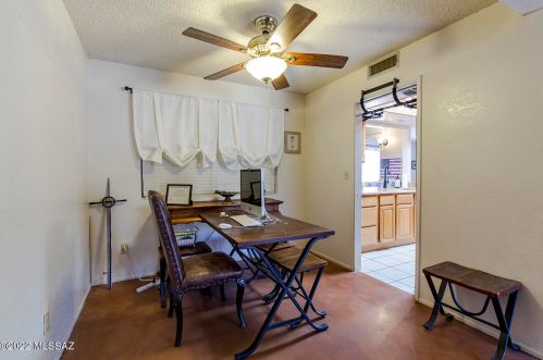 1424 Chapala Dr, Tucson AZ  85704-2037 exterior