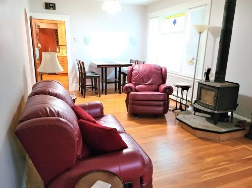 23 Sharon St, Providence RI 02908-4218 exterior