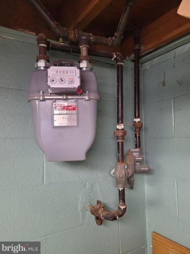 987 Hermosa Ave, Lancaster PA 17601-1526 exterior