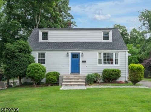 33 Walker Ave, Morristown, NJ 07960-2945