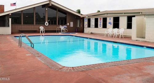 3728 Orange Grove Ave, Oxnard CA 93033-6840 exterior