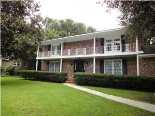 2355 Erskine Ave, Charleston SC  29414-7057 exterior