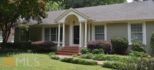 7 Montclair Dr, Atlanta GA  30309-1526 exterior