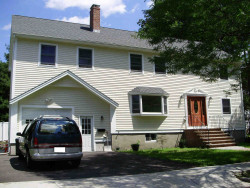 56 Wade St, Newton, MA 02461-1723