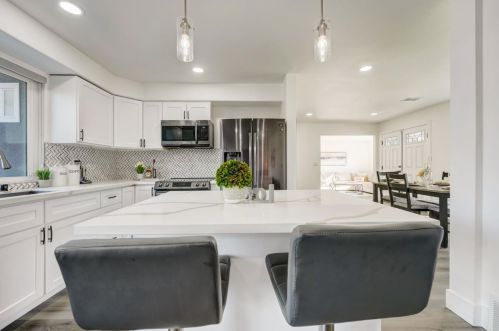 713 River Park Dr, San Jose CA  95111-1552 exterior