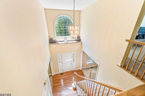 13 Ridge Ln, Hackettstown, NJ 07840-4623