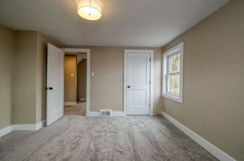 119 Columbia Dr, Pittsburgh PA  15236-4428 exterior