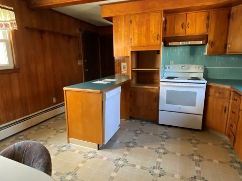 20 St, Taunton MA 02780-4392 exterior