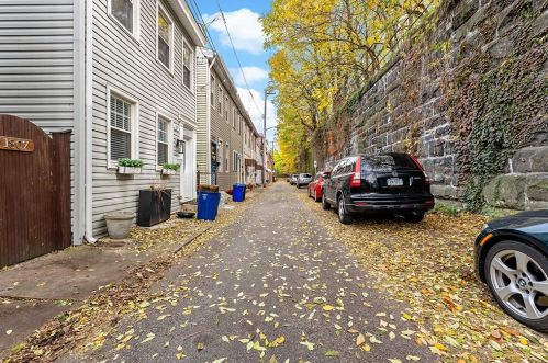 165 18 St, Pittsburgh PA 15203-1630 exterior