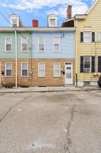 1815 Niggel St, Pittsburgh PA  15212-3279 exterior