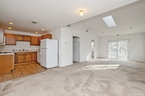 1126 Savoy Dr, Huntington Station NY  11747-5281 exterior