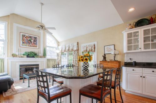 216 Cedar Ave, Red Bank NJ 07704 exterior